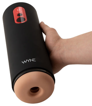 Wyne Masturbator 08